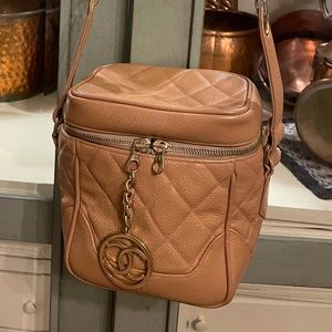 Chanel beige caviar vanity crossbody with gold hardware